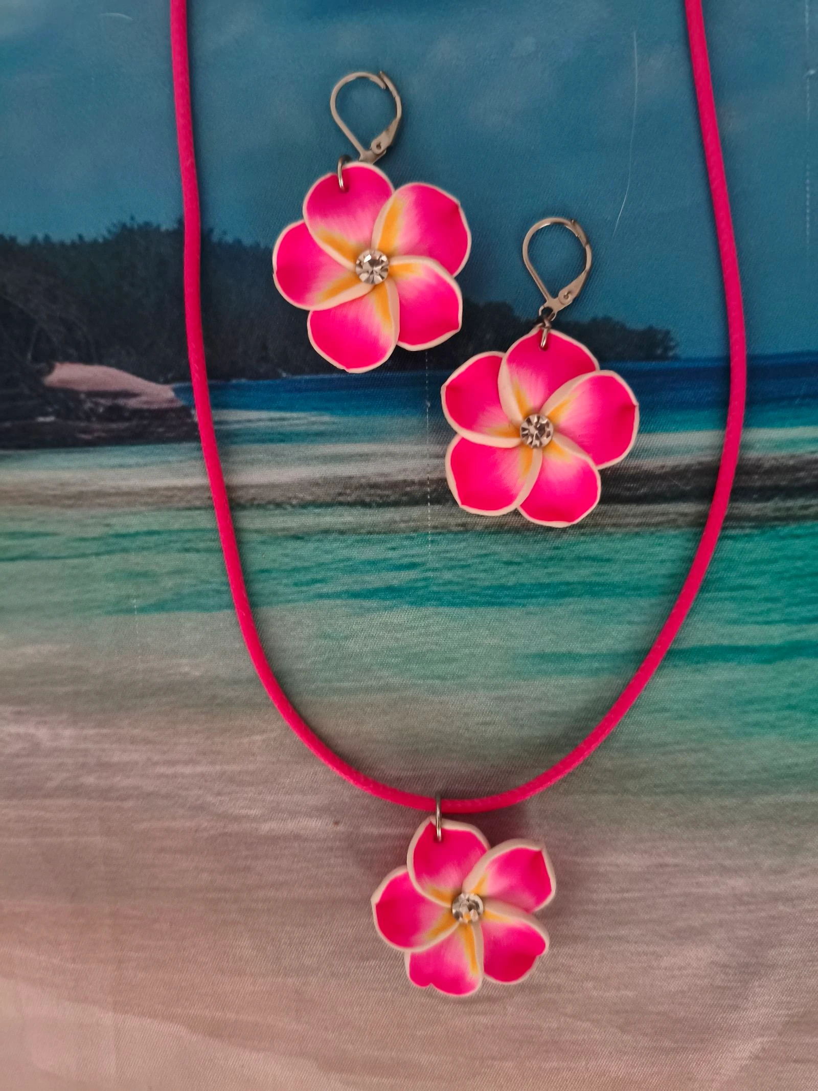 Collier et boucles d'oreilles vintage TBE 